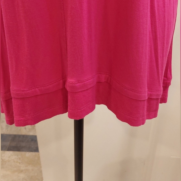 Cable & Gauge Fuchsia Sleeveless Tank Top - Picture 2 of 8